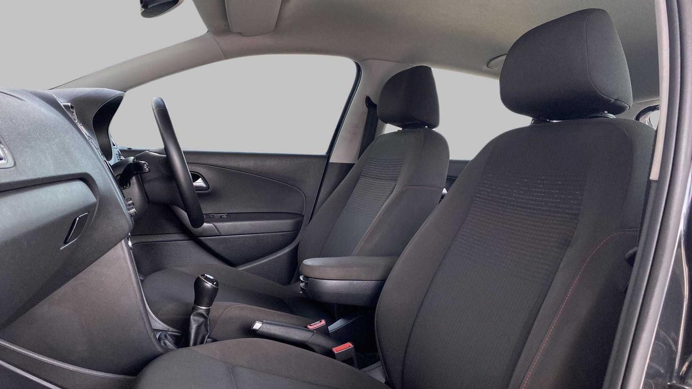 2020 Volkswagen Polo HIGHLINE PLUS 1.0L TSI, Petrol, Manual, 58,726 km, Right Side Front Door Cabin