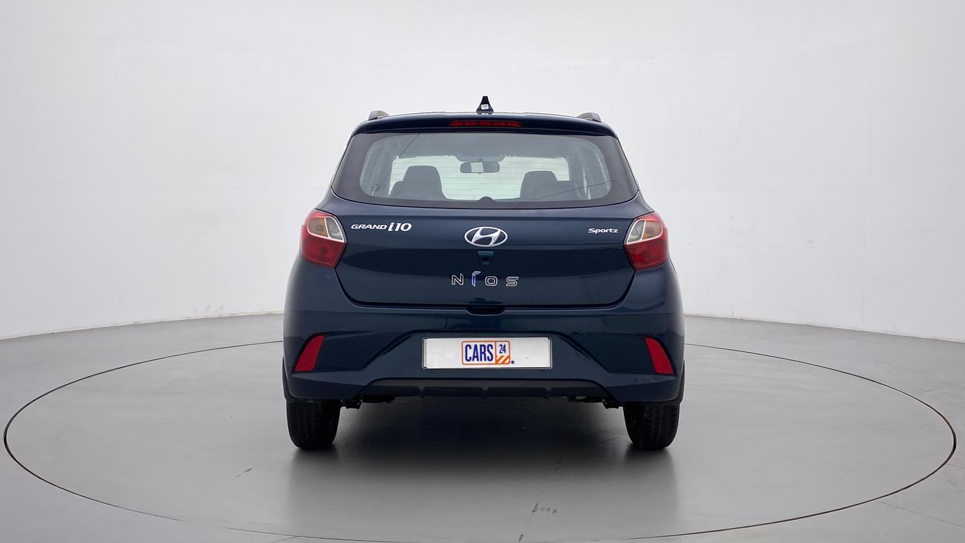2022 Hyundai GRAND I10 NIOS SPORTZ 1.2 AT, Petrol, Automatic, 947 km, Back/Rear