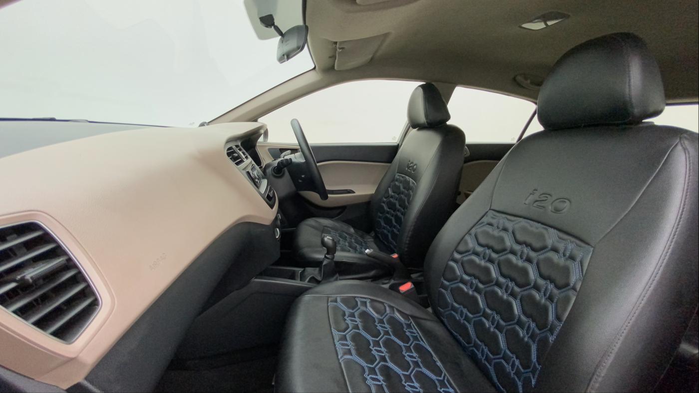 2018 Hyundai Elite i20 ERA 1.2, Petrol, Manual, 44,440 km, Right Side Front Door Cabin