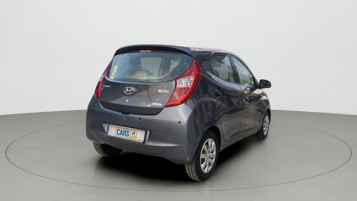 2016 Hyundai Eon SPORTZ, Petrol, Manual, 47,972 km, Right Back Diagonal
