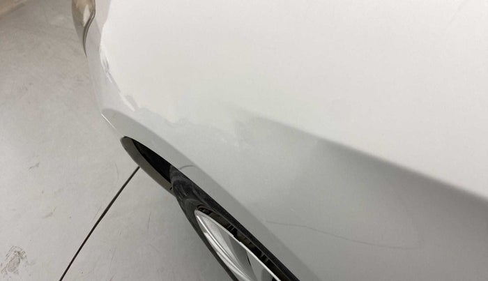 2016 Maruti Ciaz VXI+, Petrol, Manual, 76,073 km, Left fender - Slightly dented