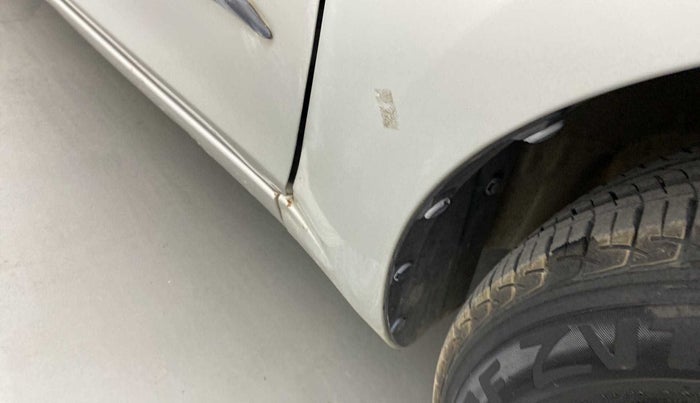 2016 Maruti Ciaz VXI+, Petrol, Manual, 76,073 km, Right fender - Slightly dented