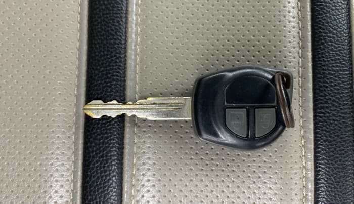 2015 Maruti Wagon R 1.0 VXI, Petrol, Manual, 19,612 km, Key Close Up
