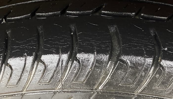 2015 Maruti Wagon R 1.0 VXI, Petrol, Manual, 19,612 km, Left Rear Tyre Tread