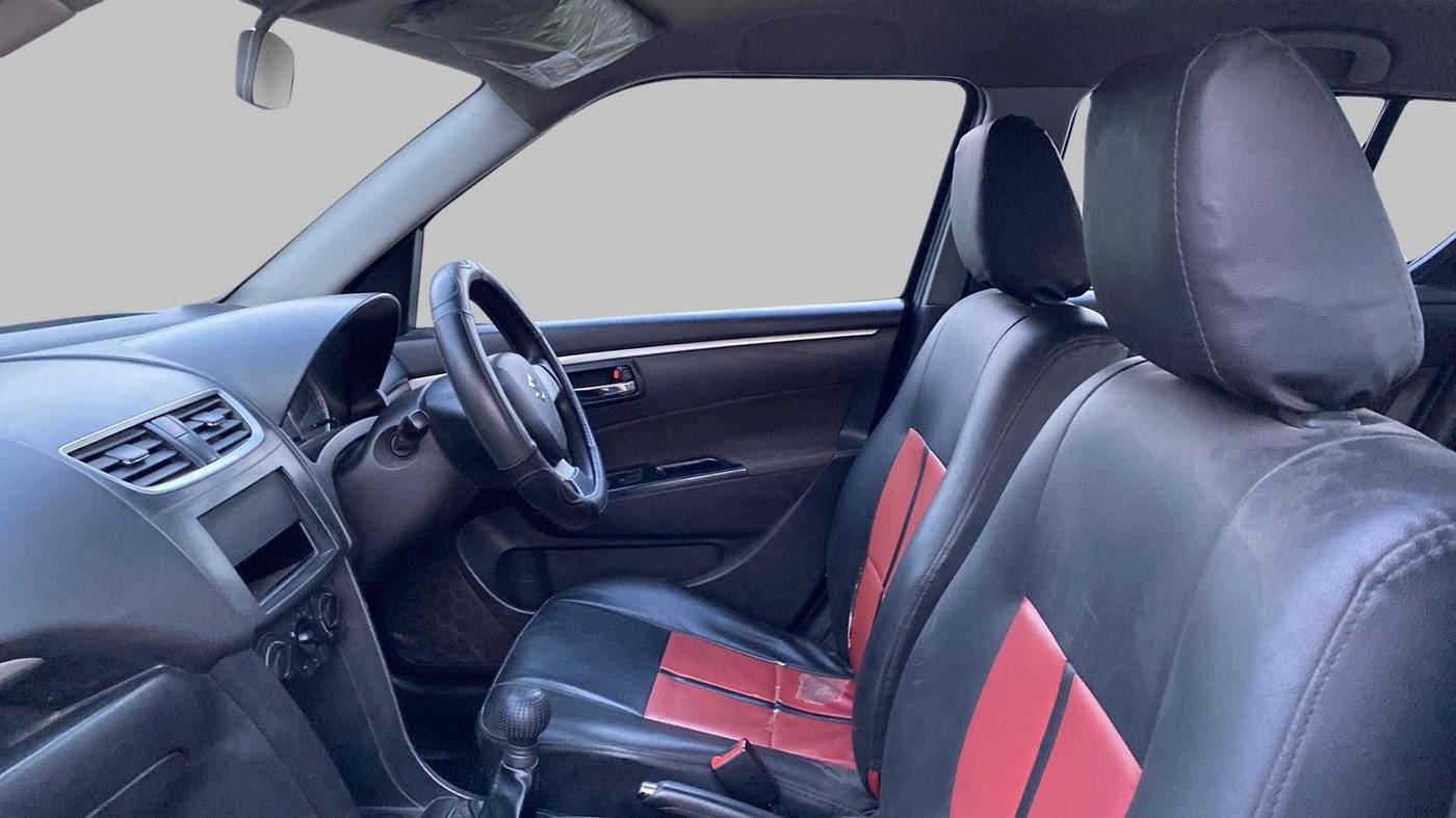 2014 Maruti Swift VXI, Petrol, Manual, 50,772 km, Right Side Front Door Cabin