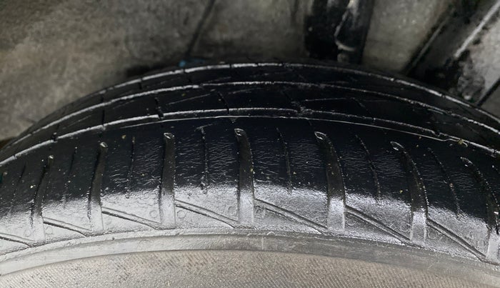 2021 Hyundai GRAND I10 NIOS MAGNA 1.2 KAPPA VTVT CNG, CNG, Manual, 40,021 km, Left Rear Tyre Tread