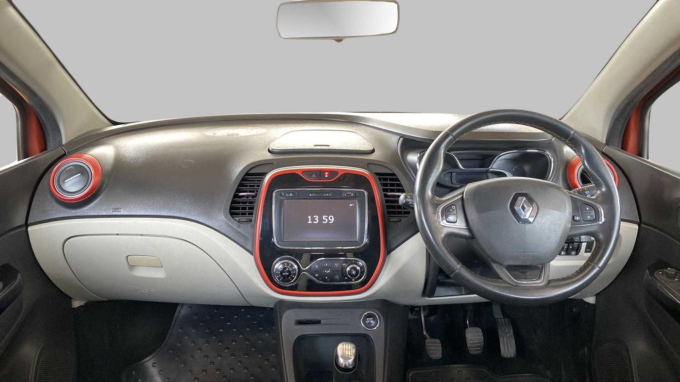 2018 Renault Captur RXT DIESEL DUAL TONE, Diesel, Manual, 68,232 km, Dashboard