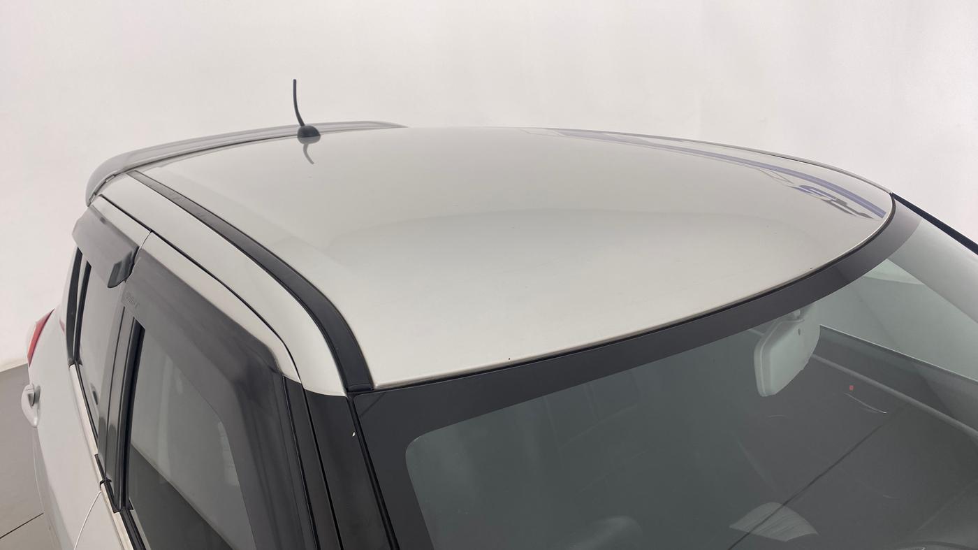 2017 Maruti Swift VXI D, Petrol, Manual, 73,372 km, Roof