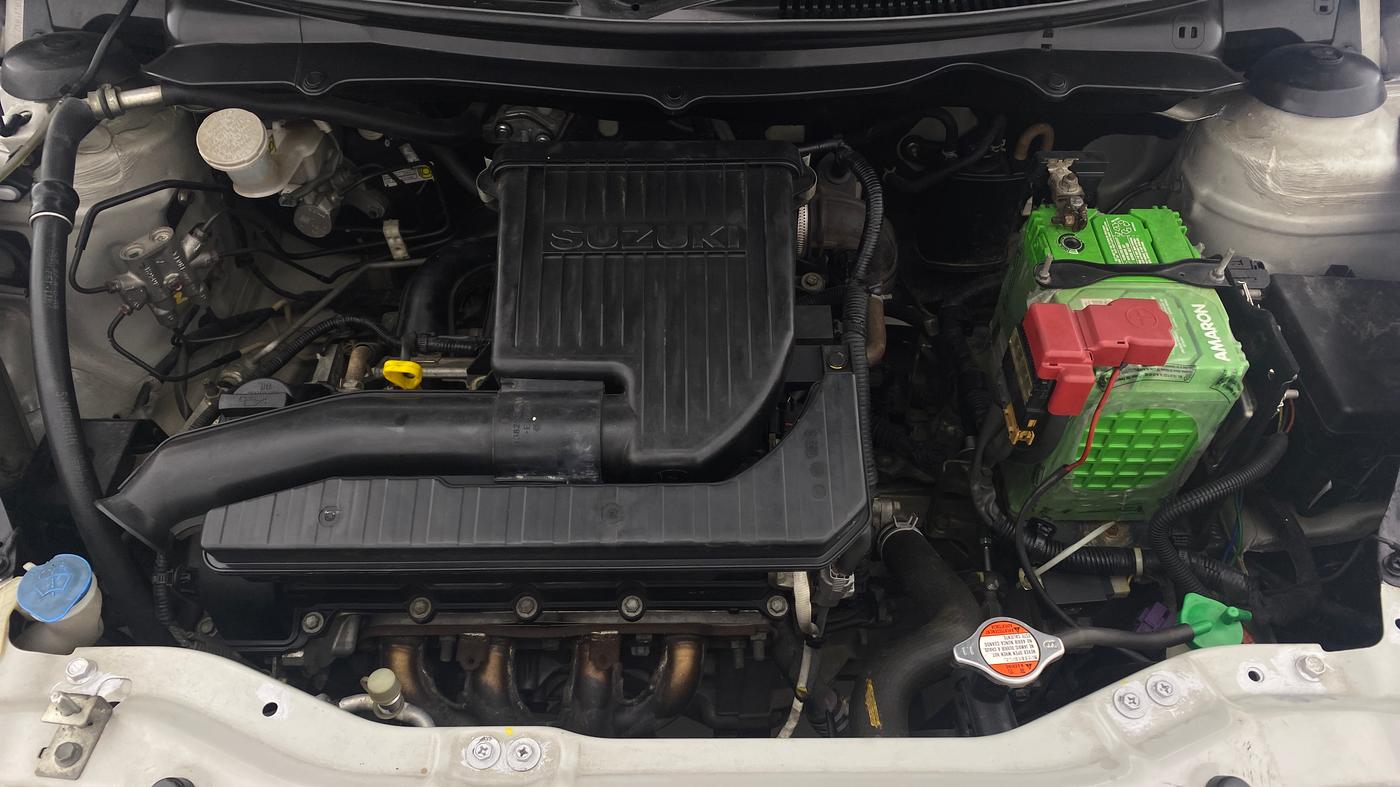 2017 Maruti Swift VXI D, Petrol, Manual, 73,372 km, Open Bonet
