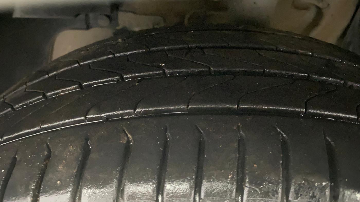 2020 Tata NEXON XZ PLUS (O) PETROL, Petrol, Manual, 63,710 km, Left Front Tyre Tread
