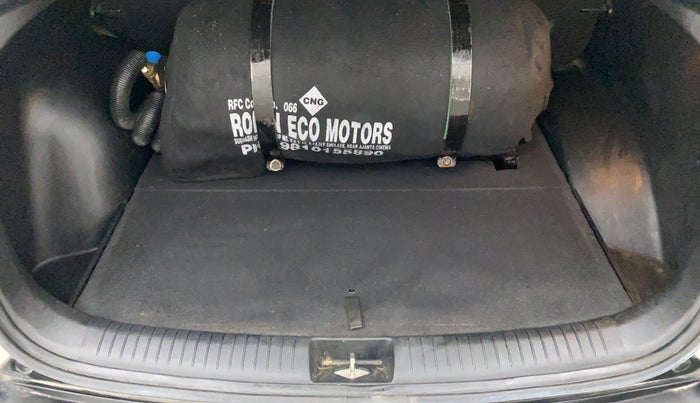 2019 Hyundai Creta SX AT 1.6 PETROL, CNG, Automatic, 40,044 km, Boot Inside