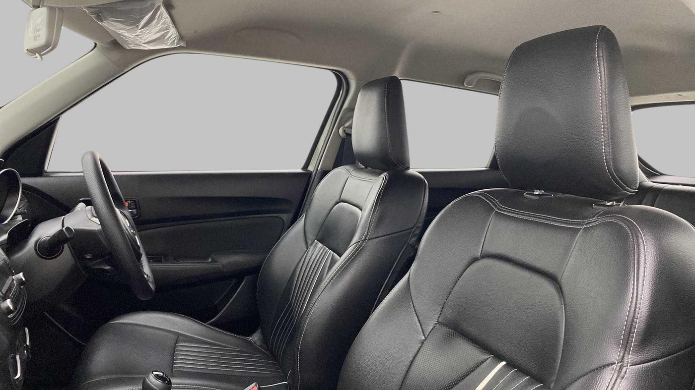 2018 Maruti Swift VXI, Petrol, Manual, 81,028 km, Right Side Front Door Cabin
