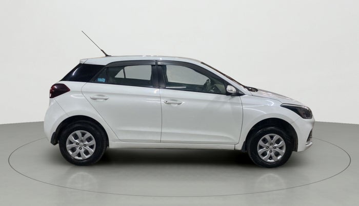 2018 Hyundai Elite i20 SPORTZ 1.2, Petrol, Manual, 92,792 km, Right Side View