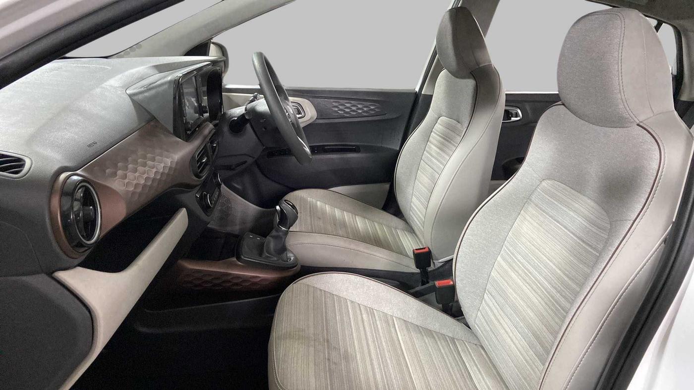 2021 Hyundai AURA SX PLUS 1.2 AMT, Petrol, Automatic, 2,191 km, Right Side Front Door Cabin