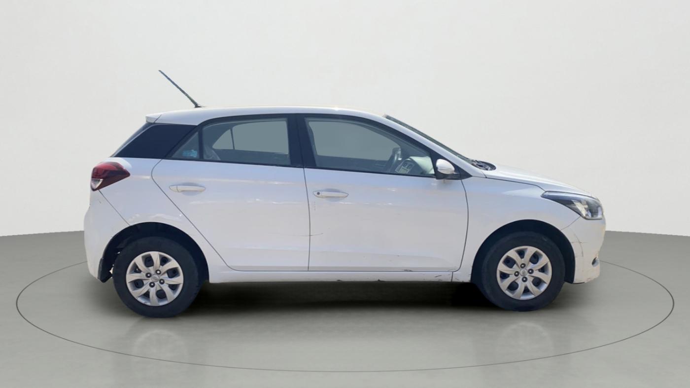 2017 Hyundai Elite i20 SPORTZ 1.4 CRDI, Diesel, Manual, 56,569 km, Right Side View