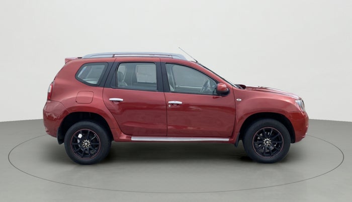 2013 Nissan Terrano XV D THP PREMIUM 110 PS, Diesel, Manual, 1,21,828 km, Right Side View