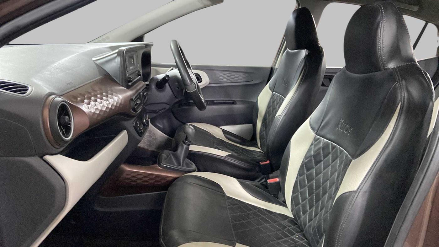 2020 Hyundai AURA S 1.2, Petrol, Manual, 22,599 km, Right Side Front Door Cabin