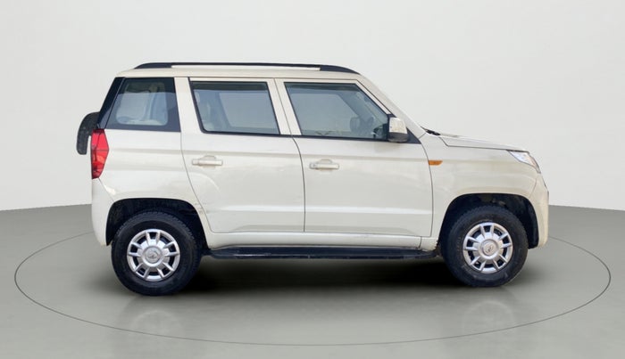 2017 Mahindra TUV300 T6, Diesel, Manual, 41,485 km, Right Side View