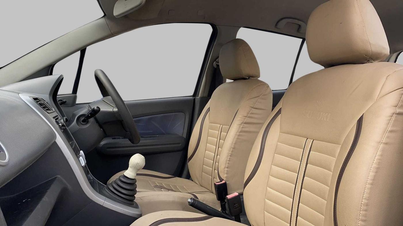2010 Maruti Ritz VXI, Petrol, Manual, 43,069 km, Right Side Front Door Cabin