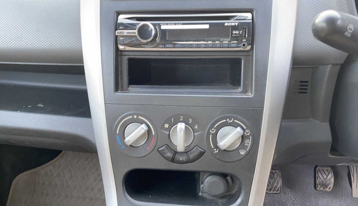 2010 Maruti Ritz VXI, Petrol, Manual, 43,069 km, Infotainment system - Music system not functional