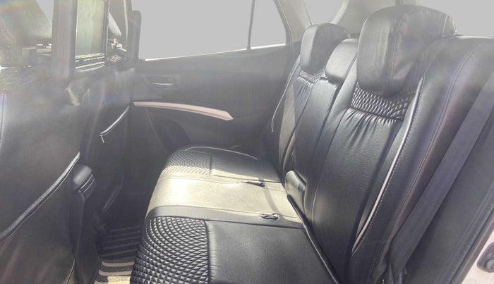 2017 Maruti S Cross ZETA 1.3, Diesel, Manual, 1,13,791 km, Right Side Rear Door Cabin