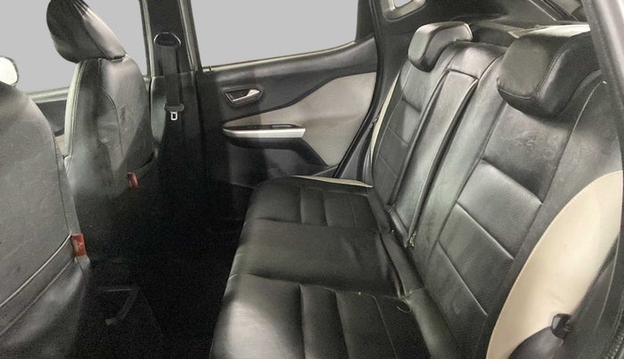 2021 Nissan MAGNITE XL, Petrol, Manual, 25,918 km, Right Side Rear Door Cabin