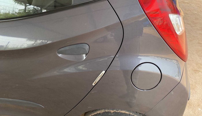 2014 Hyundai Eon ERA +, Petrol, Manual, 24,711 km, Left quarter panel - Minor scratches