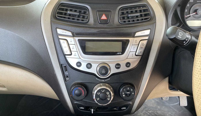2014 Hyundai Eon ERA +, Petrol, Manual, 24,711 km, Infotainment system - Display is damaged