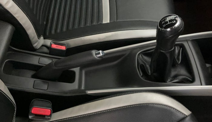 2016 Maruti Baleno ZETA PETROL 1.2, Petrol, Manual, 58,182 km, Gear Lever