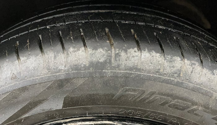 2016 Maruti Baleno ZETA PETROL 1.2, Petrol, Manual, 58,182 km, Right Front Tyre Tread