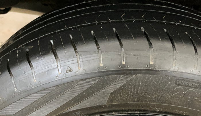 2016 Maruti Baleno ZETA PETROL 1.2, Petrol, Manual, 58,182 km, Right Rear Tyre Tread