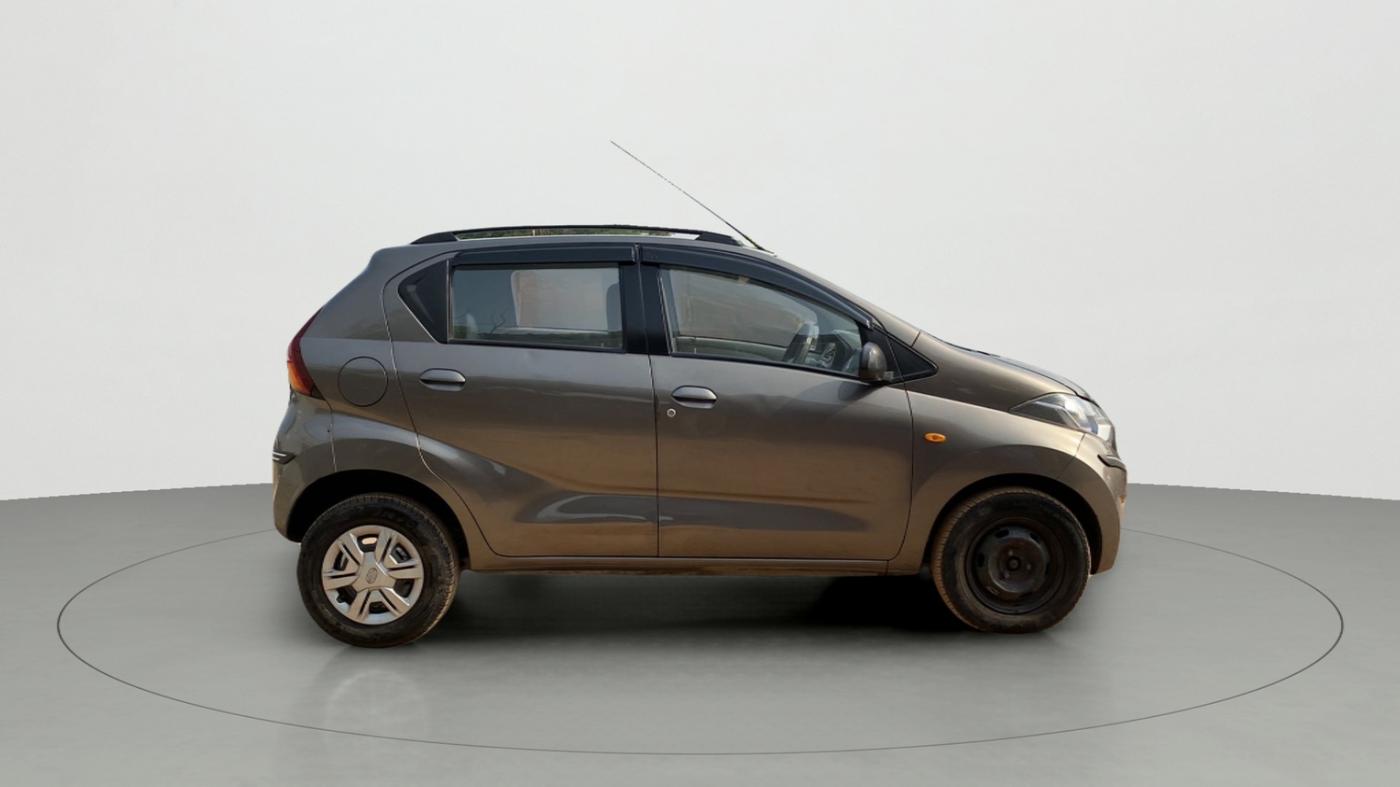 2017 Datsun Redi Go T (O), Petrol, Manual, 55,053 km, Right Side View