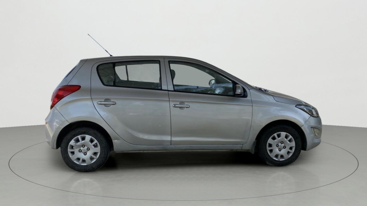 2012 Hyundai i20 MAGNA (O) 1.2, Petrol, Manual, 98,131 km, Right Side View