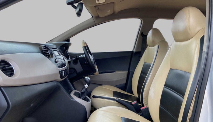 2015 Hyundai Xcent SX 1.2 (O), Petrol, Manual, 88,321 km, Right Side Front Door Cabin