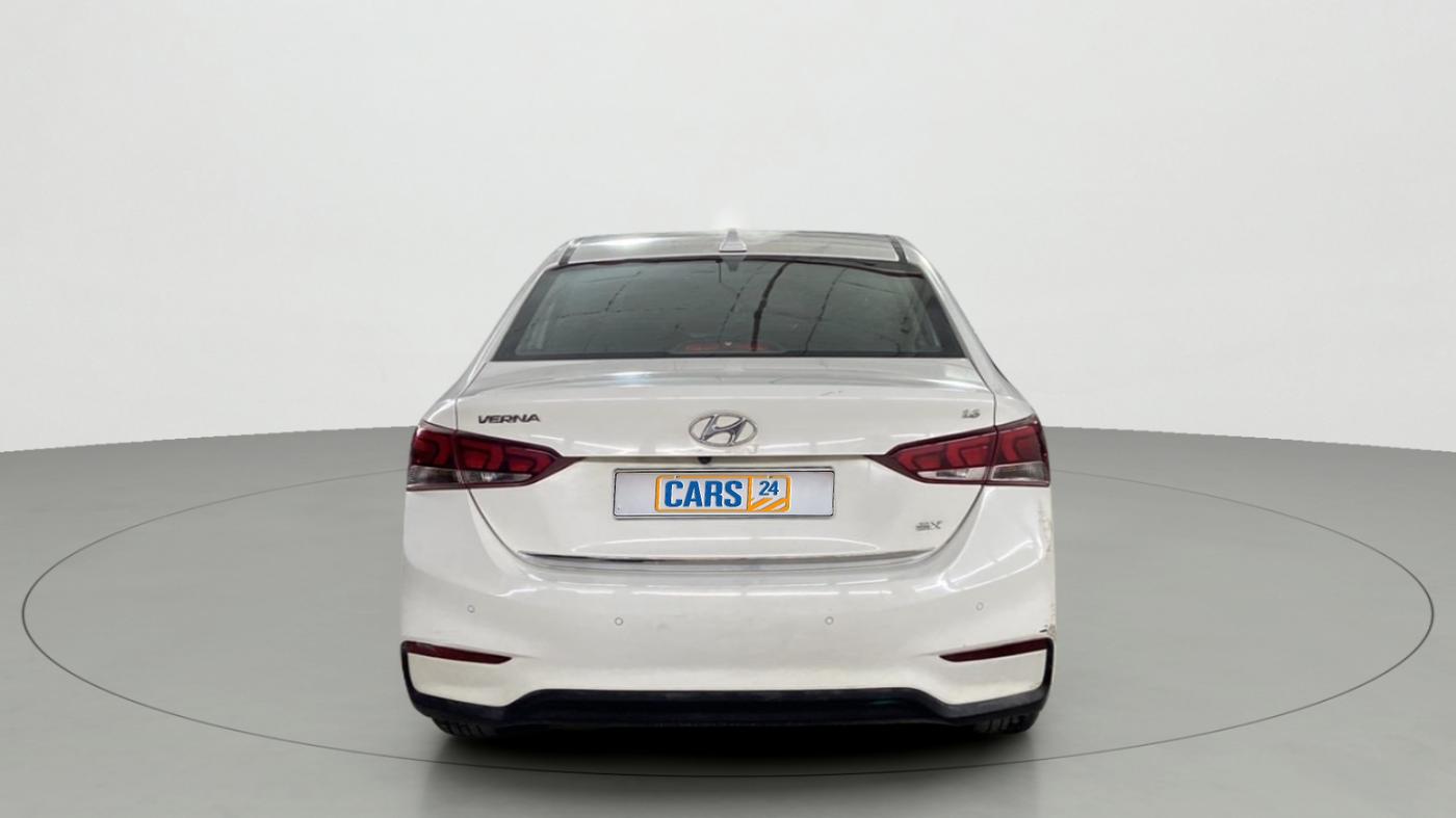 2018 Hyundai Verna 1.6 VTVT SX (O) AT, Petrol, Automatic, 78,698 km, Back/Rear