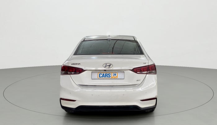 2018 Hyundai Verna 1.6 VTVT SX (O) AT, Petrol, Automatic, 78,698 km, Back/Rear