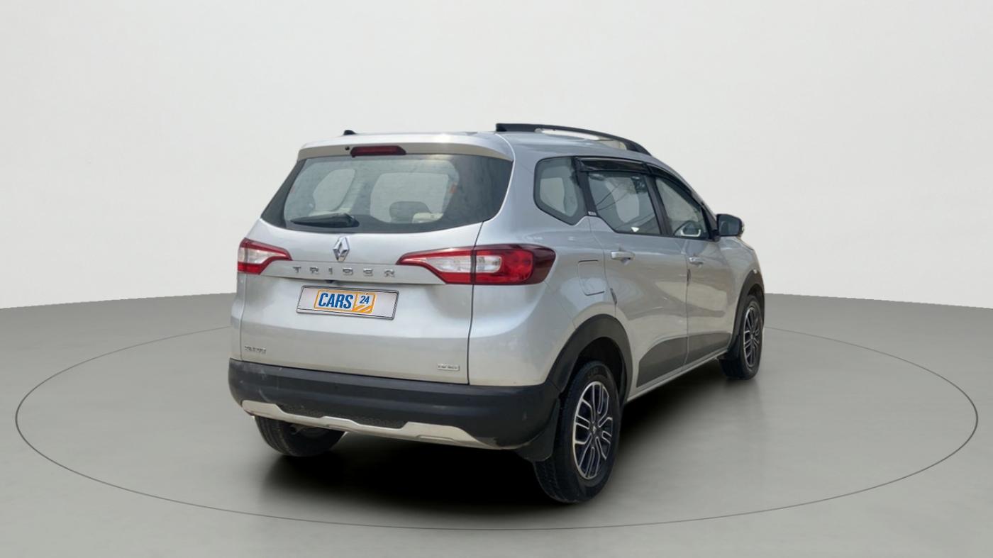 2021 Renault TRIBER RXZ, Petrol, Manual, 31,076 km, Right Back Diagonal