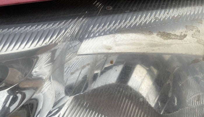 2011 Toyota Etios Liva G, Petrol, Manual, 55,314 km, Left headlight - Minor scratches