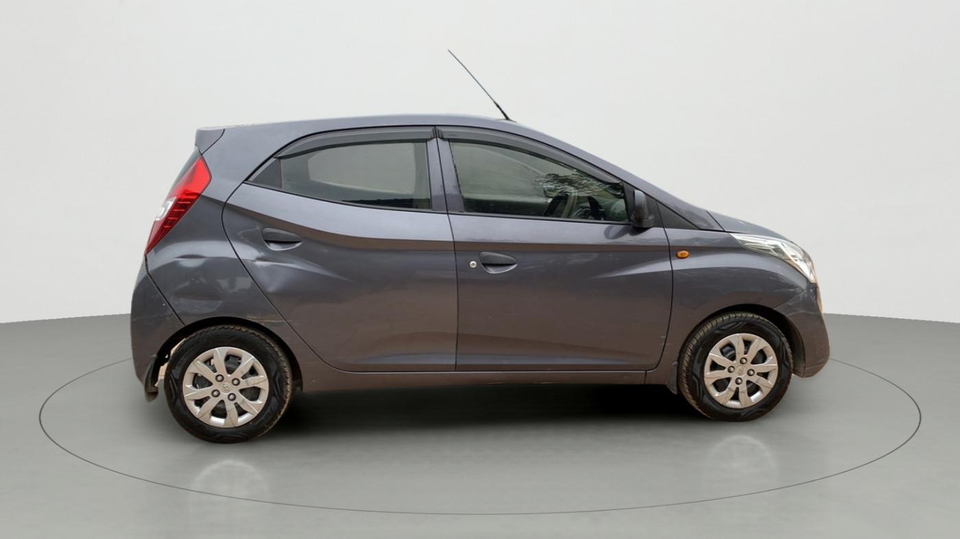 2015 Hyundai Eon MAGNA +, Petrol, Manual, 43,414 km, Right Side View