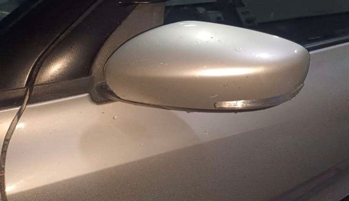 2020 Maruti Swift VXI, Petrol, Manual, 1,06,925 km, Left rear-view mirror - Mirror movement not proper