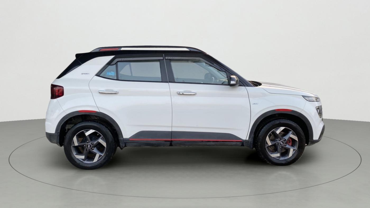 2021 Hyundai VENUE SX PLUS 1.0 TURBO DCT DUAL TONE, Petrol, Automatic, 42,346 km, Right Side View