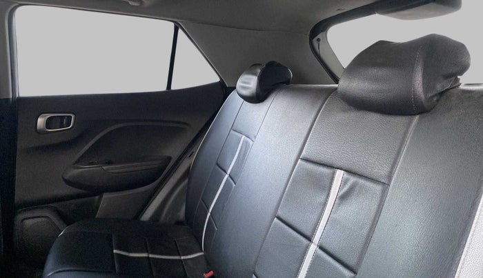 2021 Hyundai VENUE SX PLUS 1.0 TURBO DCT DUAL TONE, Petrol, Automatic, 42,346 km, Right Side Rear Door Cabin