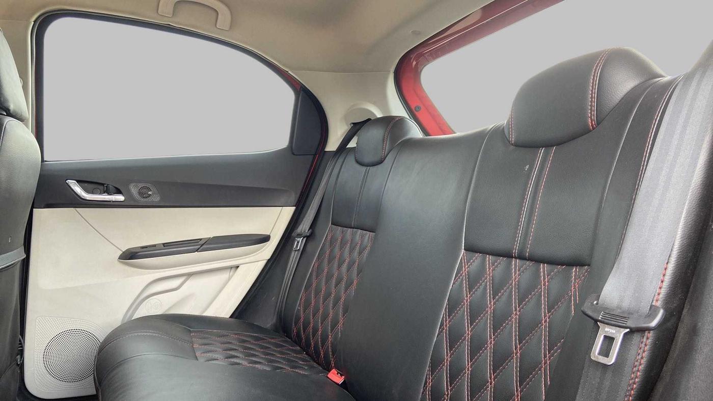 2022 Tata Tiago XZ PLUS CNG DUAL TONE, CNG, Manual, 22,136 km, Right Side Rear Door Cabin
