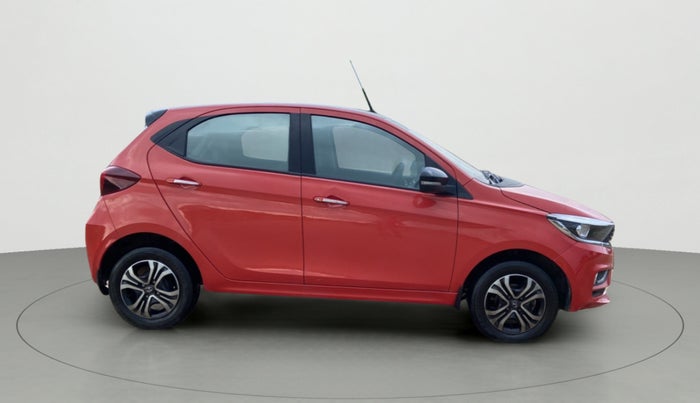 2022 Tata Tiago XZ PLUS CNG DUAL TONE, CNG, Manual, 22,136 km, Right Side View