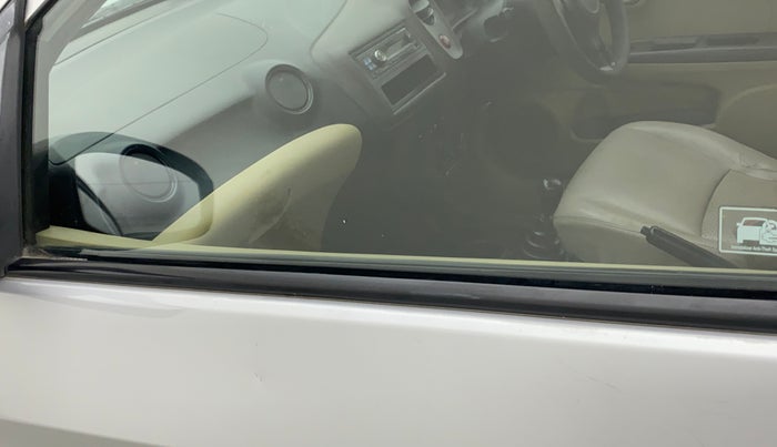 2013 Honda Brio E MT, Petrol, Manual, 1,01,340 km, Front passenger door - Weather strip has minor damage