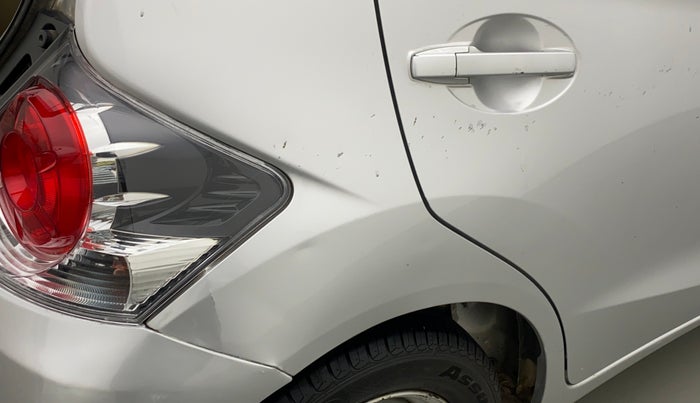 2013 Honda Brio E MT, Petrol, Manual, 1,01,340 km, Right quarter panel - Slightly dented