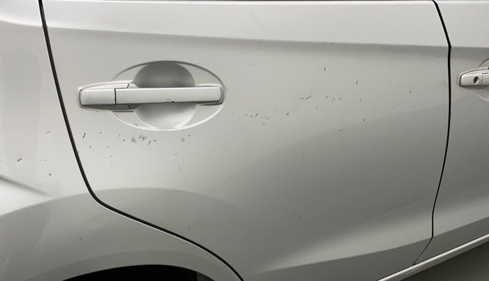 2013 Honda Brio E MT, Petrol, Manual, 1,01,340 km, Right rear door - Minor scratches