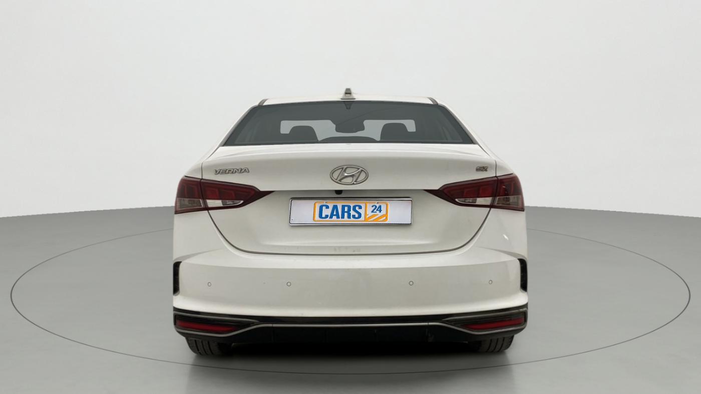 2020 Hyundai Verna SX (O) 1.5 CRDI AT, Diesel, Automatic, 33,806 km, Back/Rear