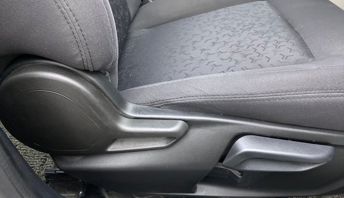 2022 Tata TIGOR XZ PLUS CNG, CNG, Manual, 17,458 km, Driver Side Adjustment Panel