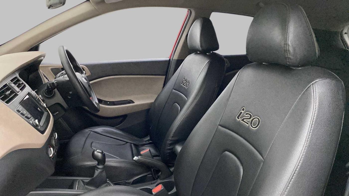 2020 Hyundai Elite i20 SPORTZ PLUS 1.2, Petrol, Manual, 49,087 km, Right Side Front Door Cabin